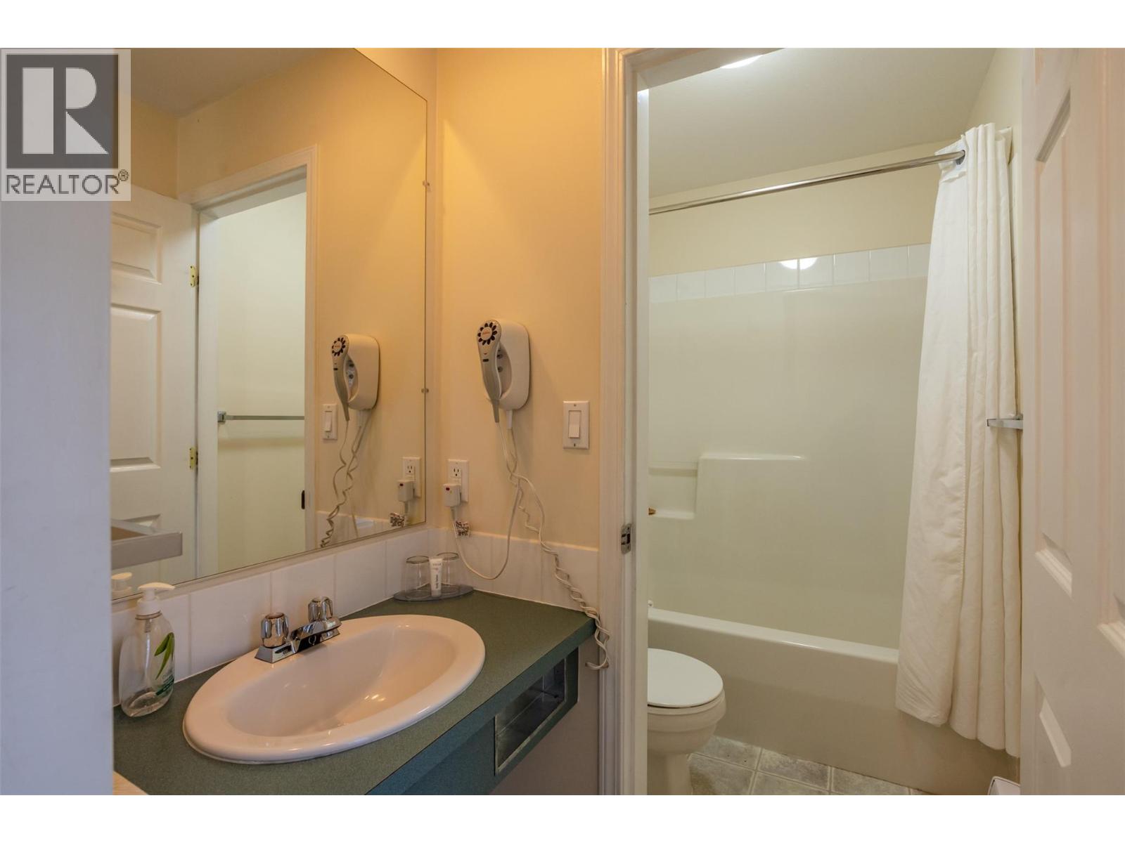 6203 Willow Avenue Property Photo 49