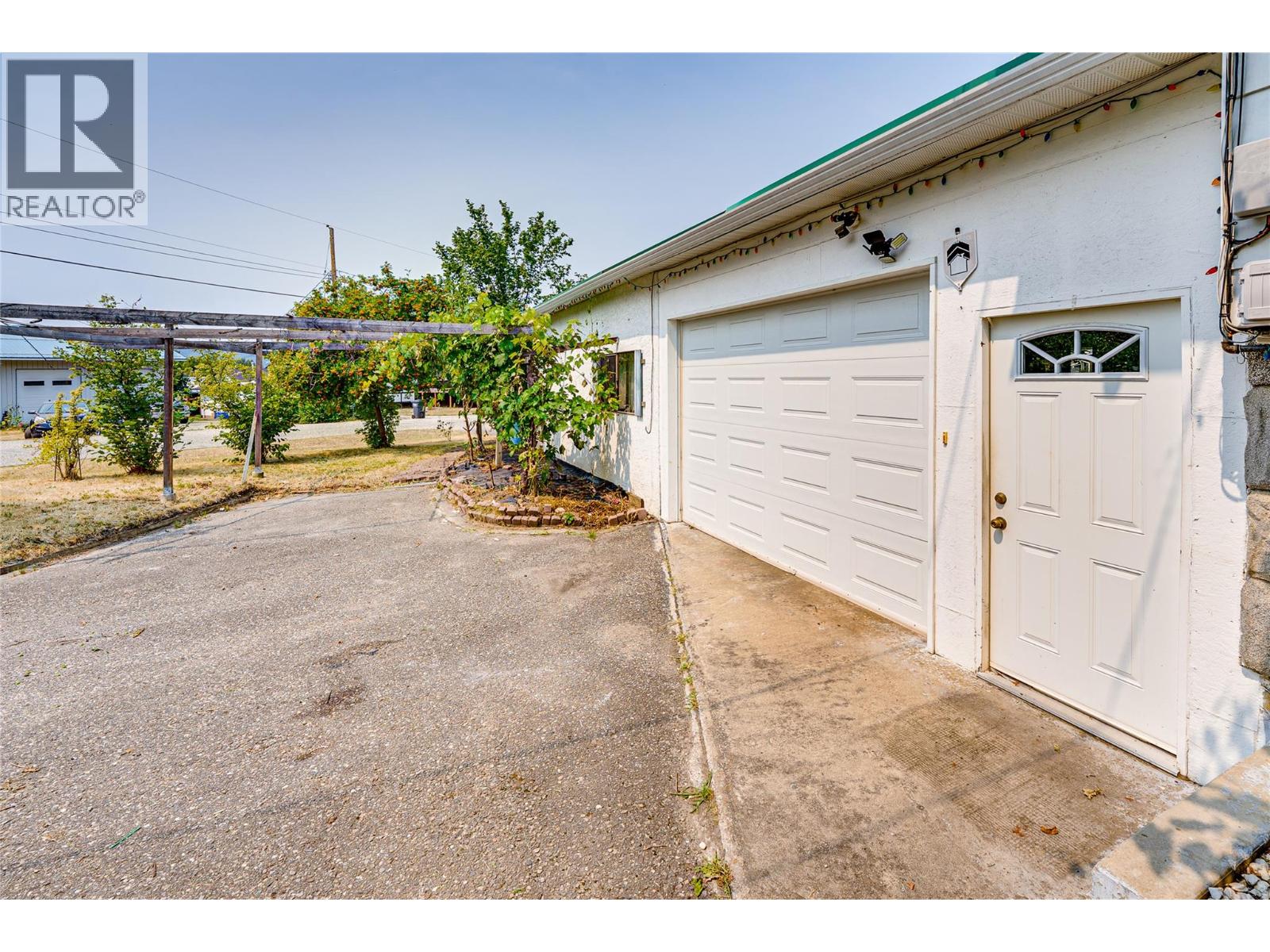3472 Lockhart Crescent Property Photo 68