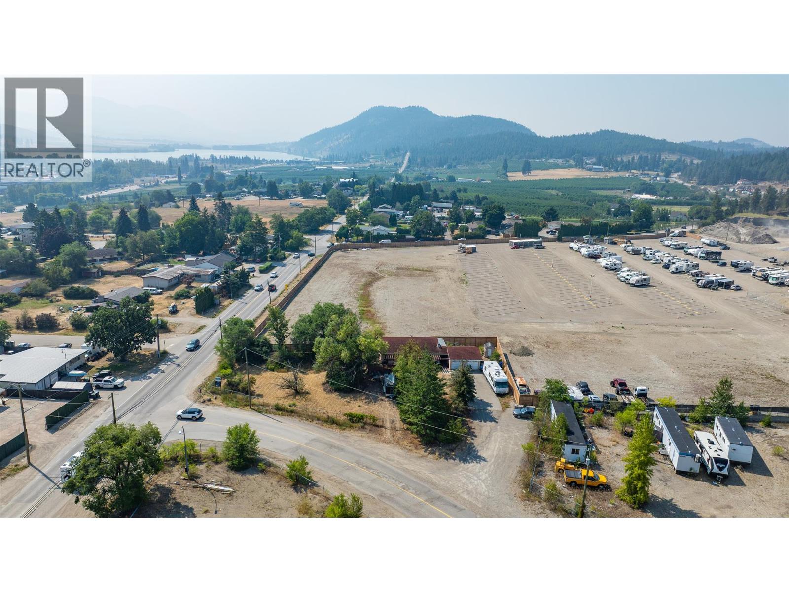 8210 Okanagan Centre Road W Property Photo 8