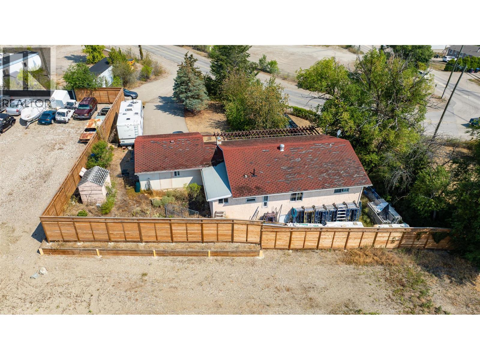 8210 Okanagan Centre Road W Property Photo 23