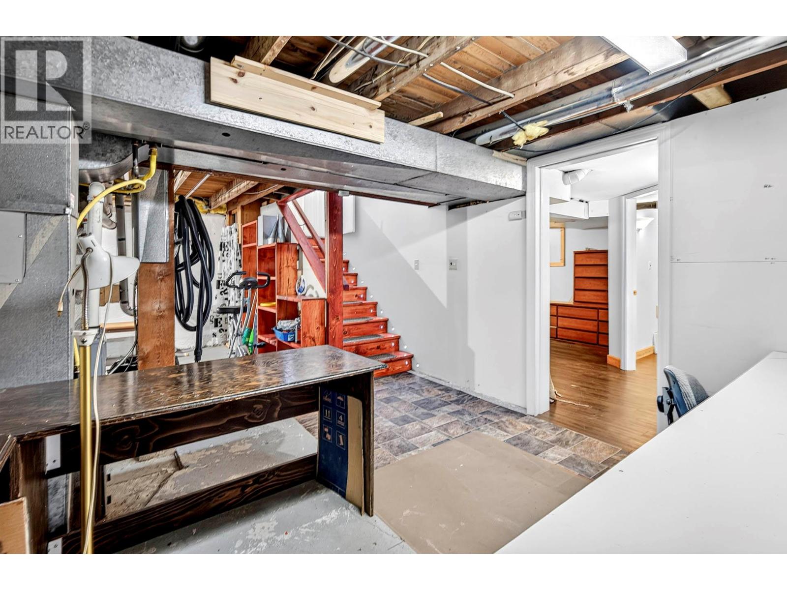 314 Willson Street Property Photo 34