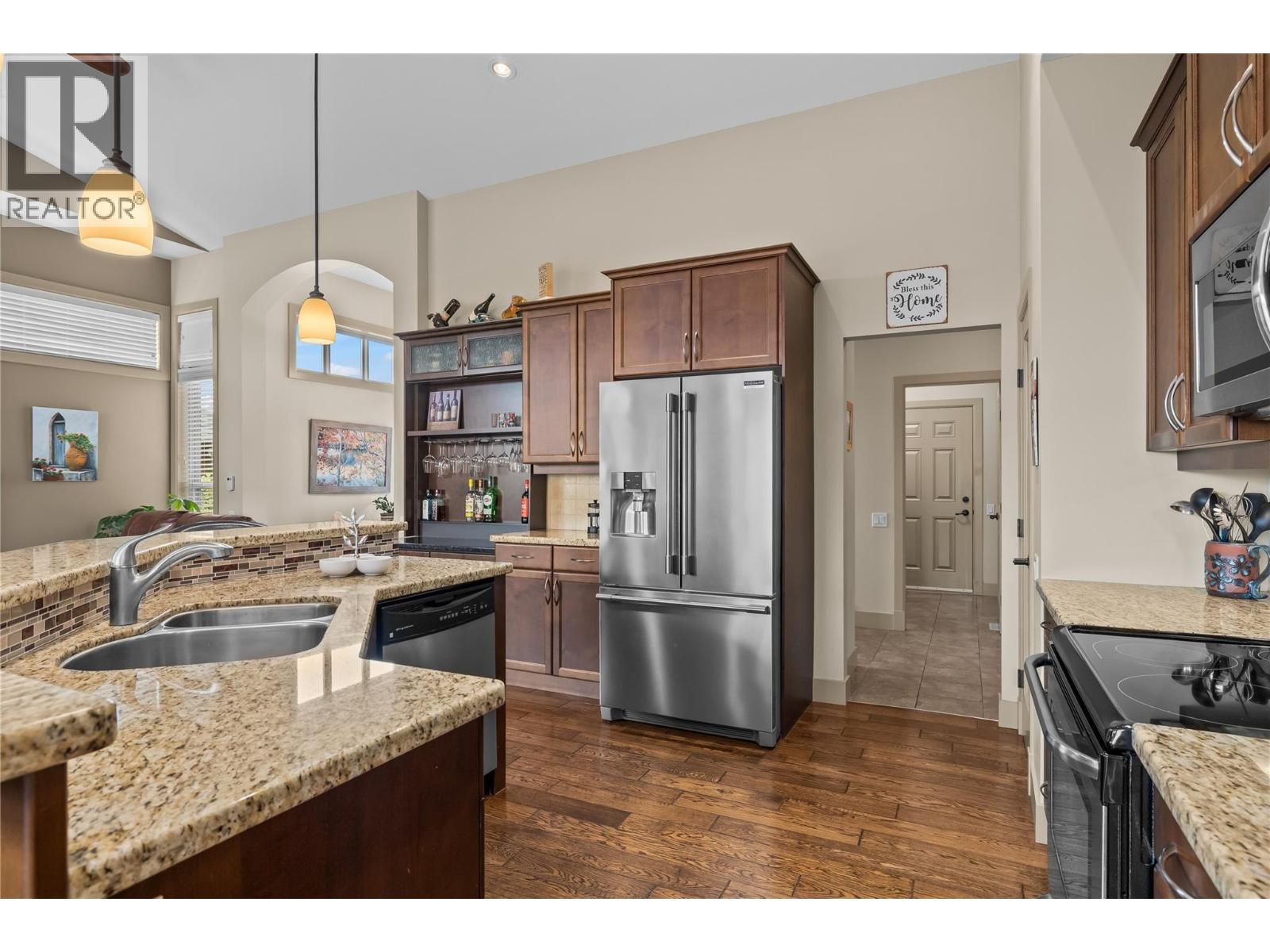 2233 Terrero Place Property Photo 12