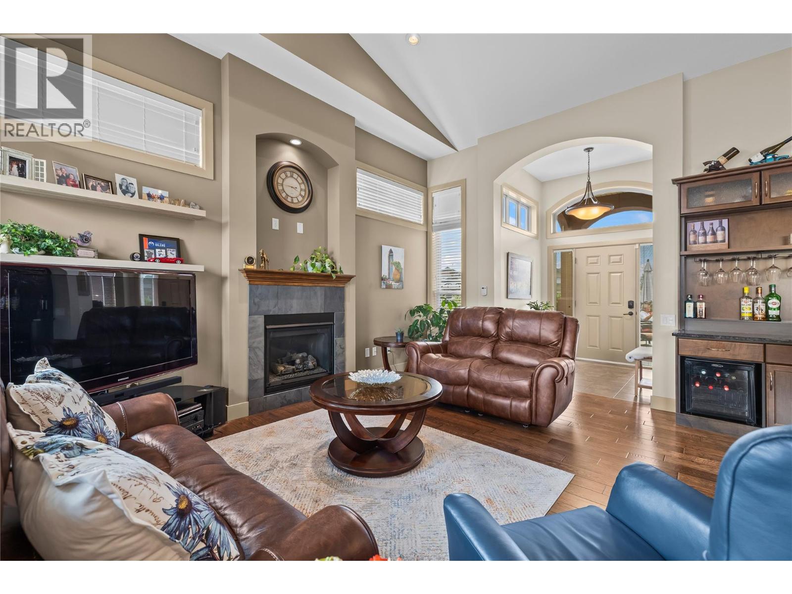 2233 Terrero Place Property Photo 15