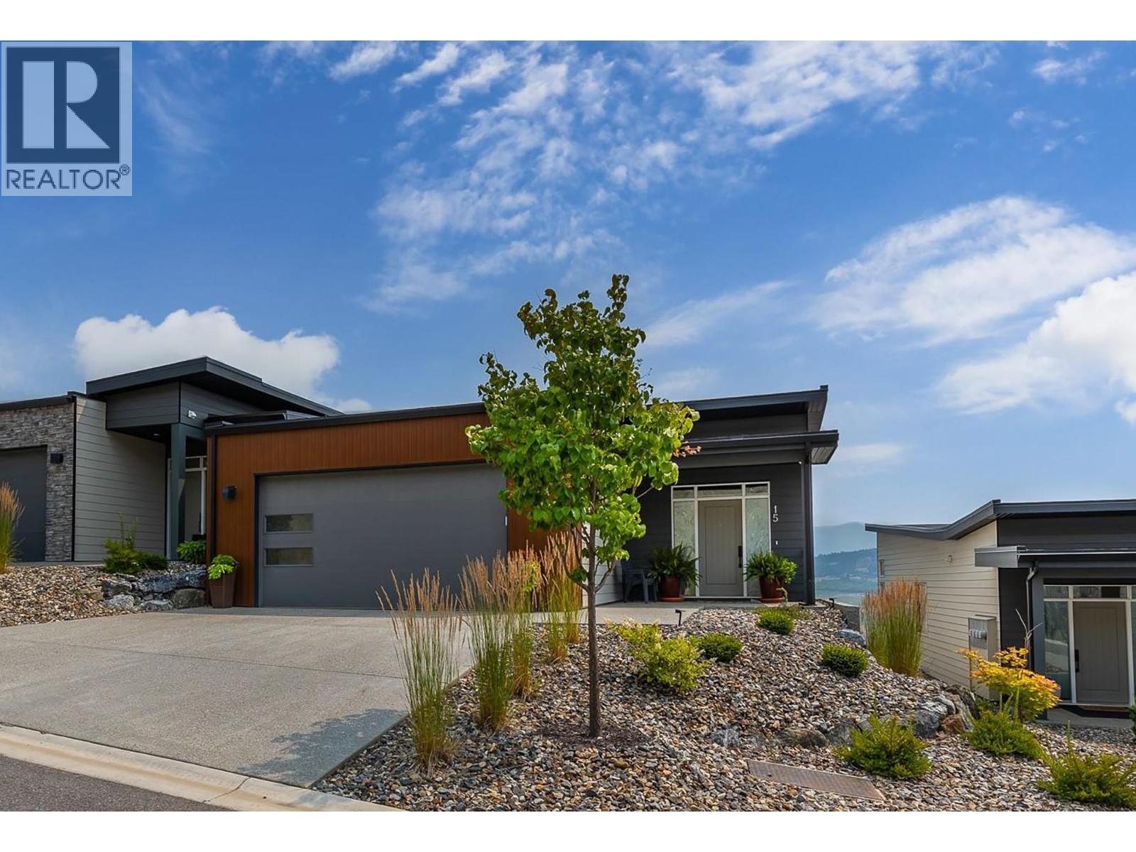 7735 Okanagan Hills Boulevard Unit# 15 Property Photo 1