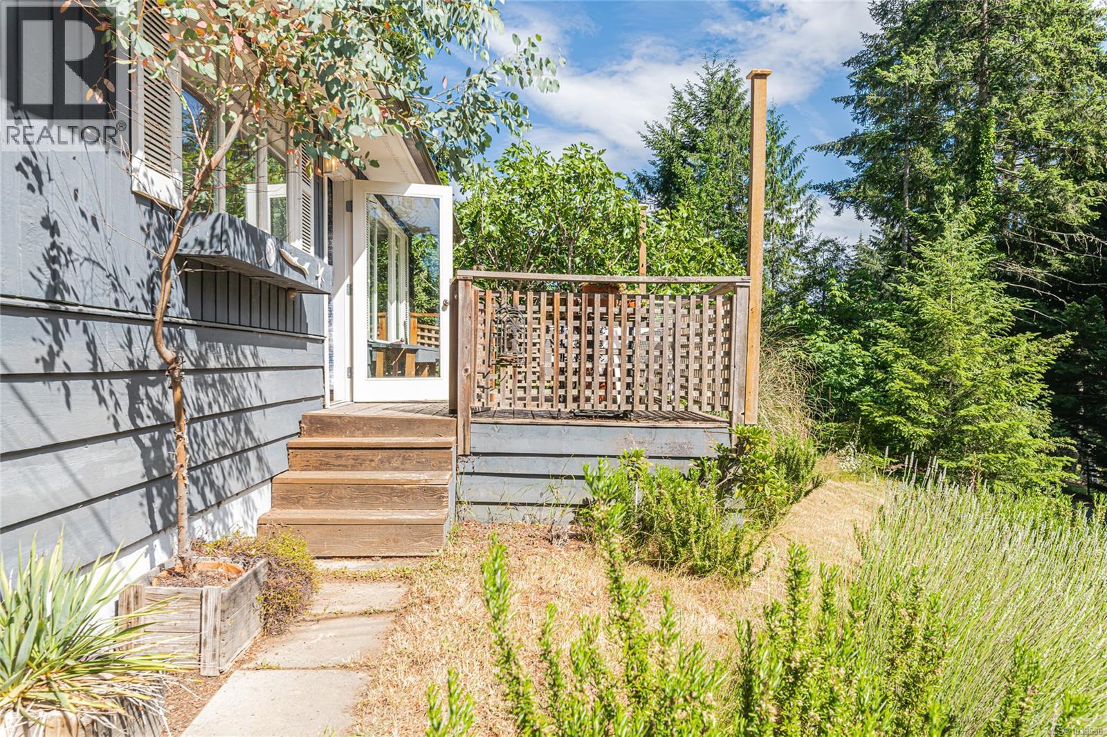 201 Harrison Ave Property Photo 2