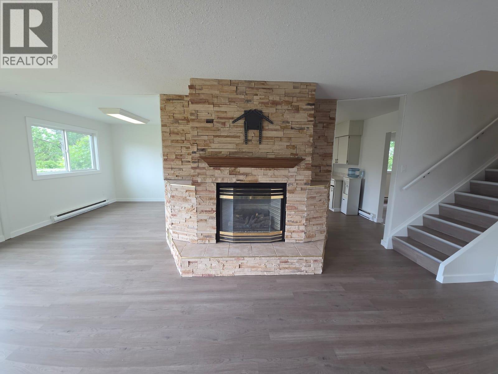 6640 Lakeshore Drive Property Photo 7