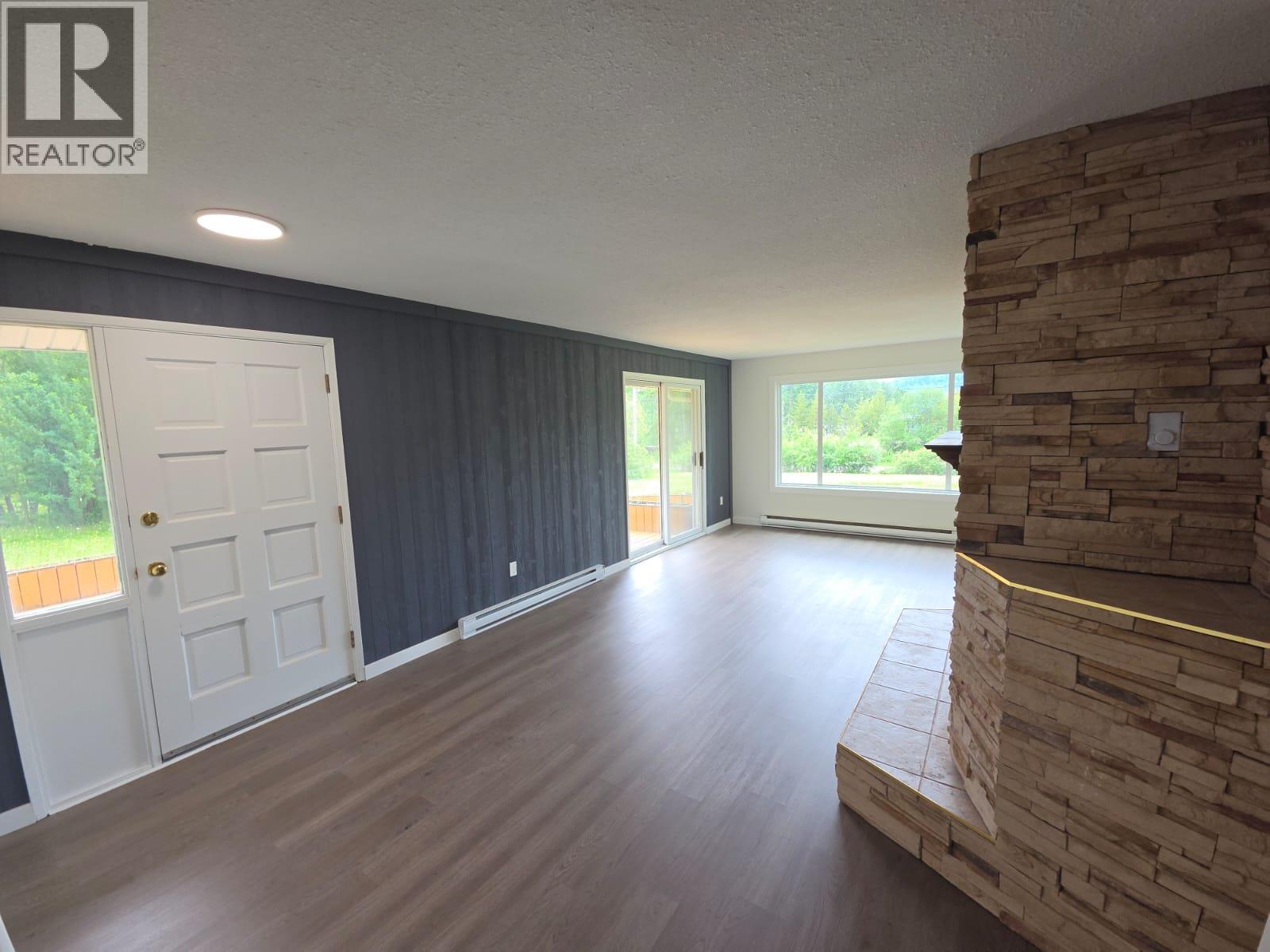 6640 Lakeshore Drive Property Photo 10