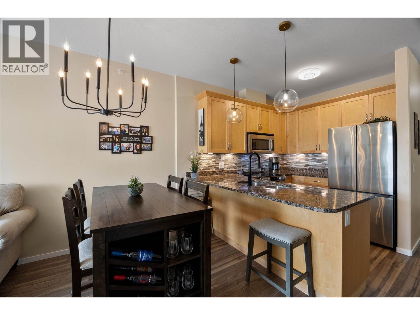 689 Tranquille Road Unit# 606 Property Photo 5