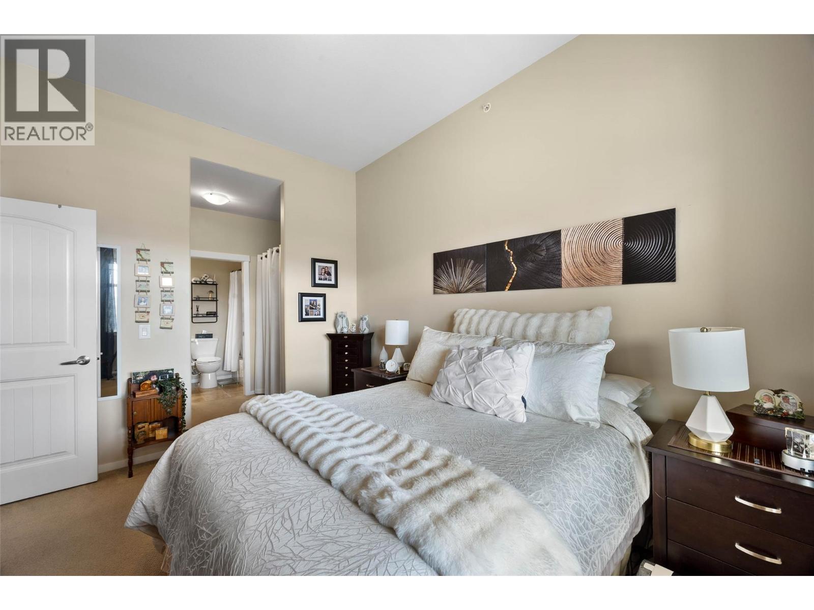 689 Tranquille Road Unit# 606 Property Photo 9