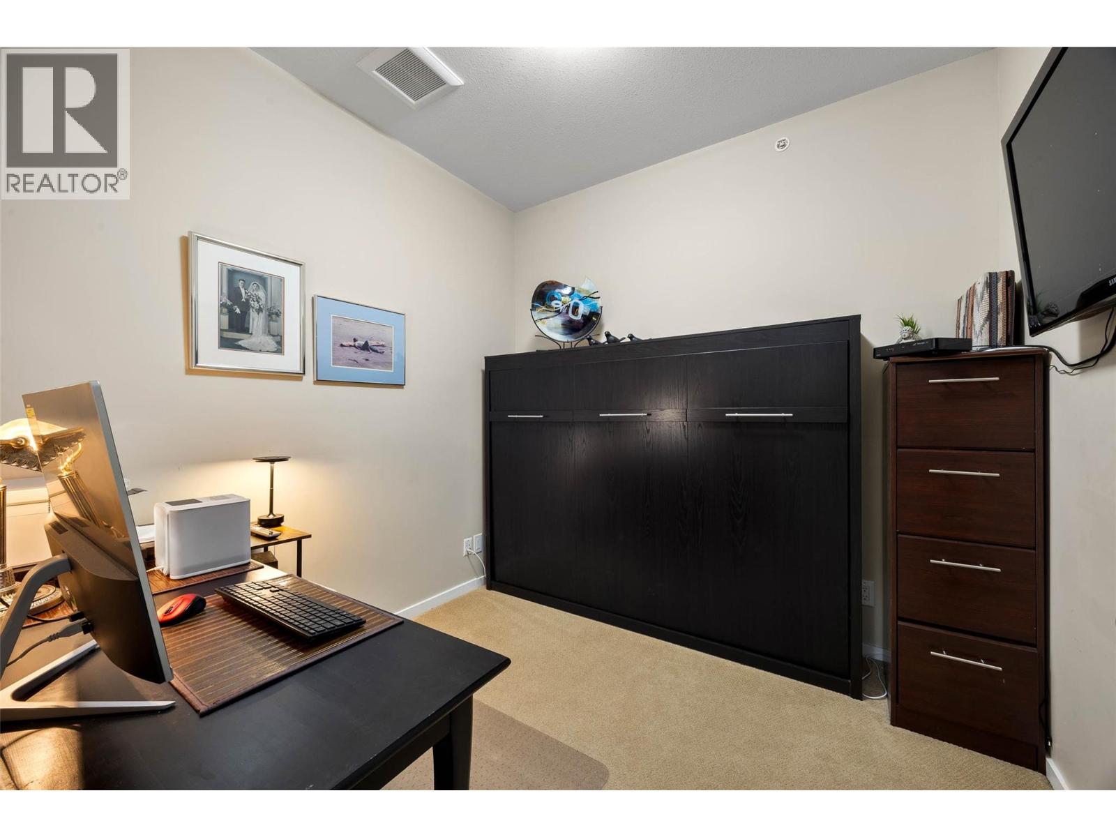 689 Tranquille Road Unit# 606 Property Photo 11