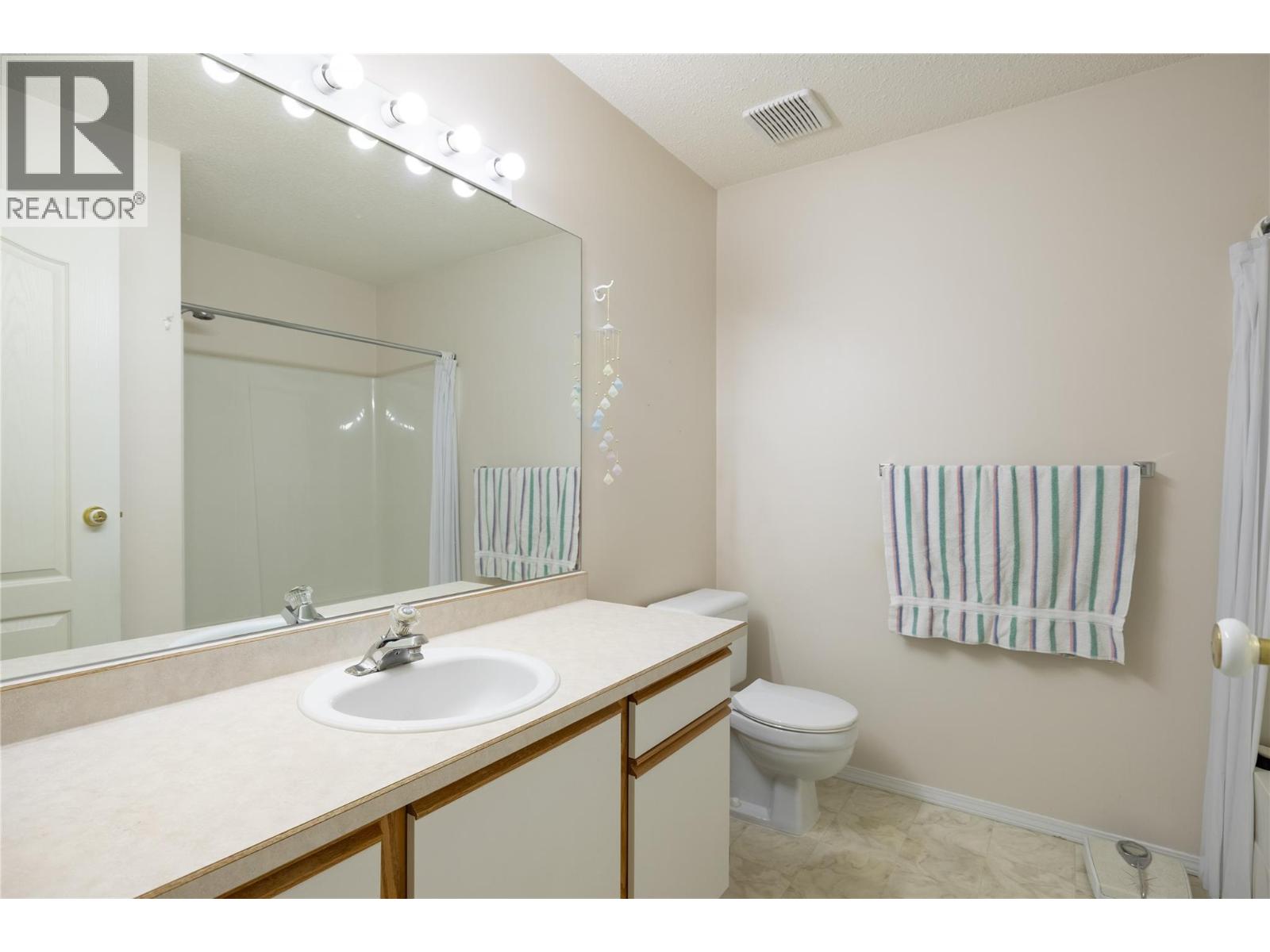8770 Clerke Road Property Photo 17