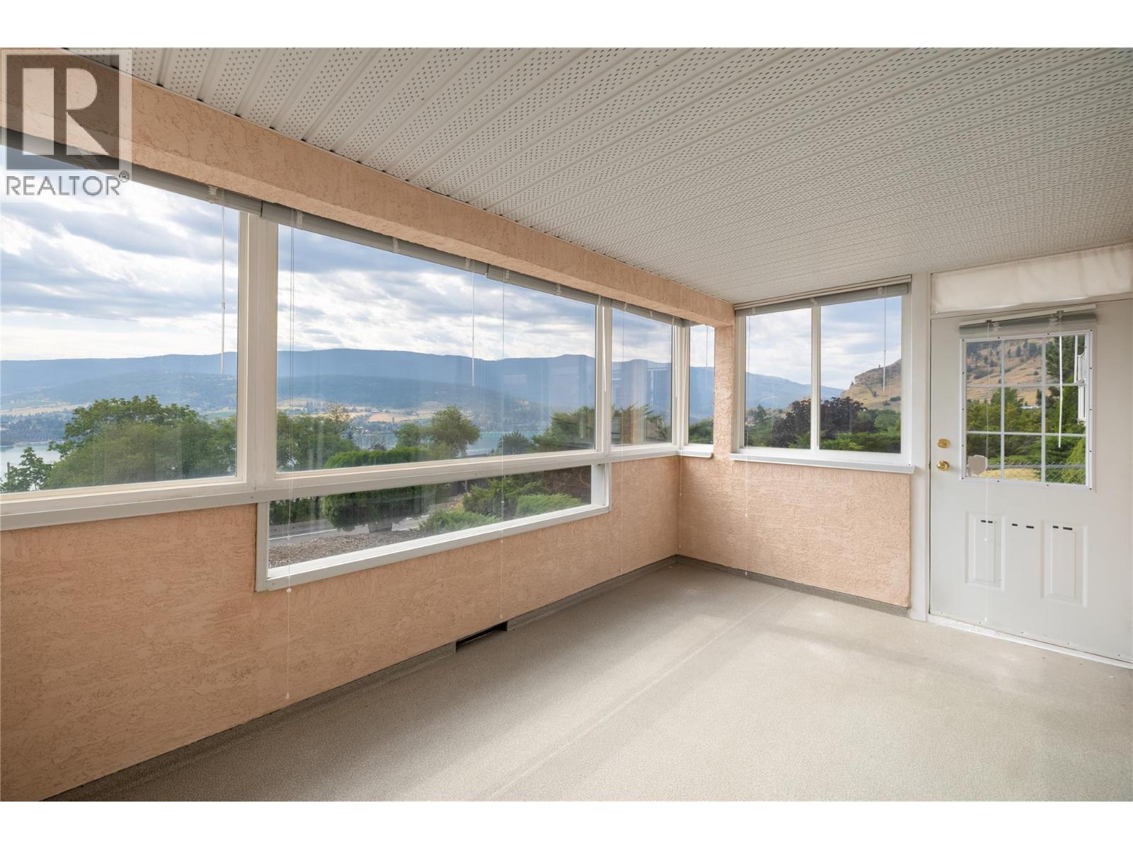 8770 Clerke Road Property Photo 22