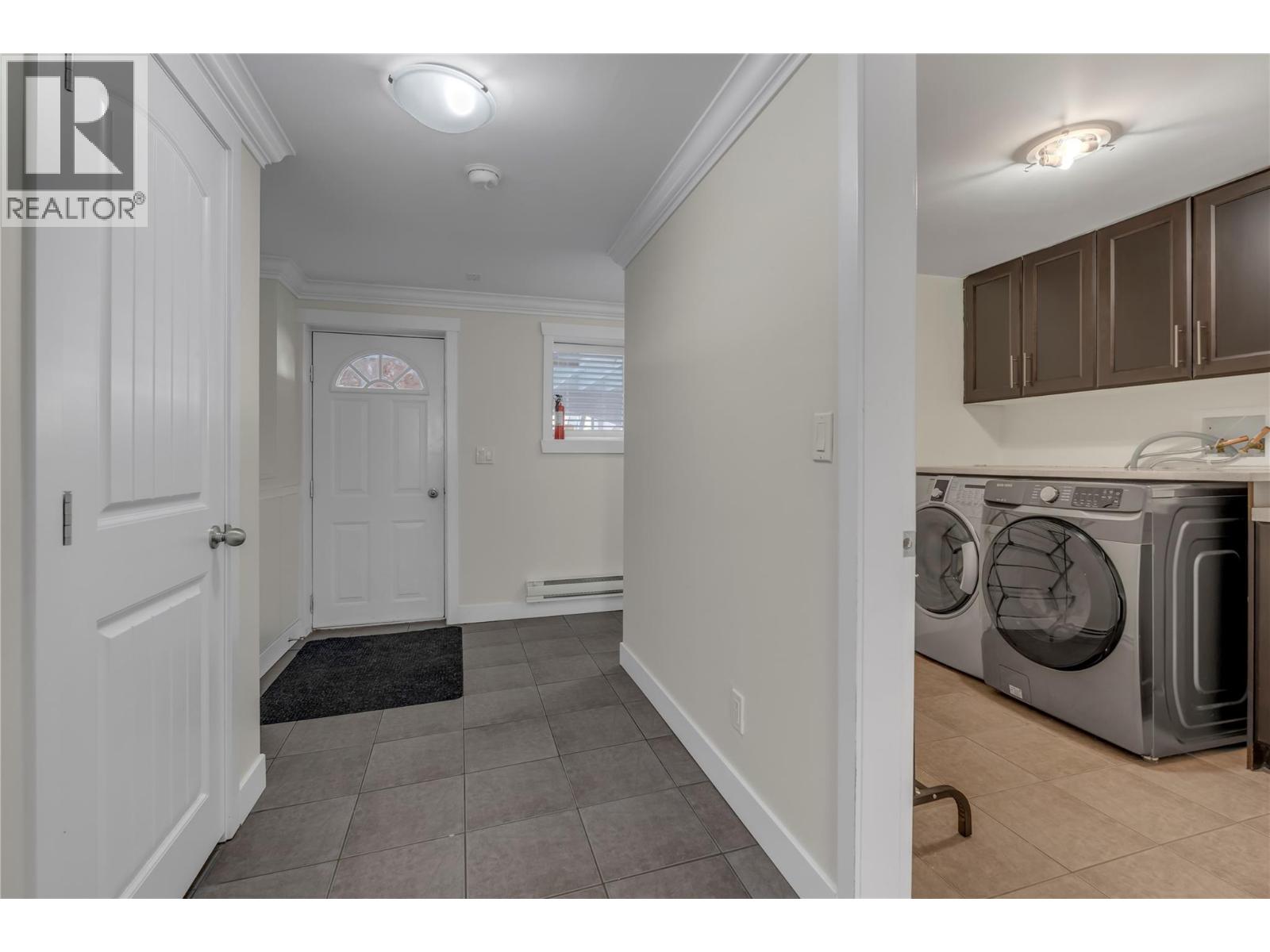 9820 Rippen Avenue Property Photo 36