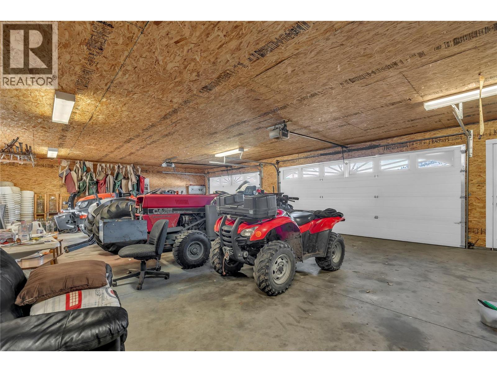 9820 Rippen Avenue Property Photo 4