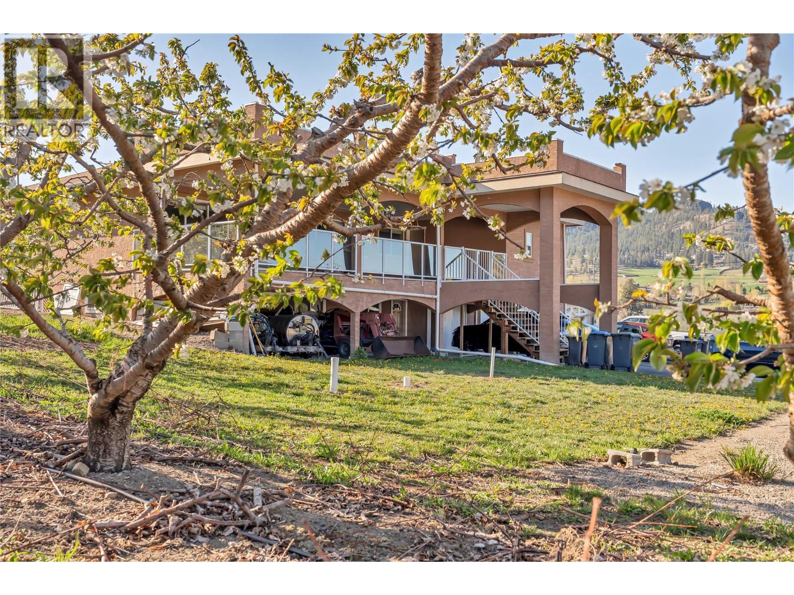 9820 Rippen Avenue Property Photo 5