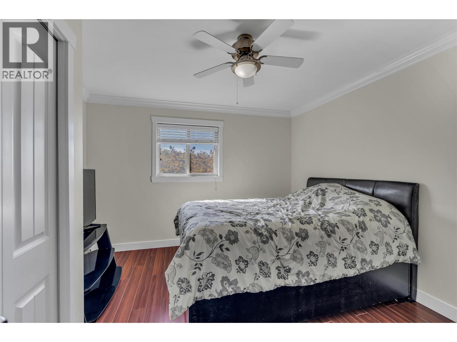 9820 Rippen Avenue Property Photo 14