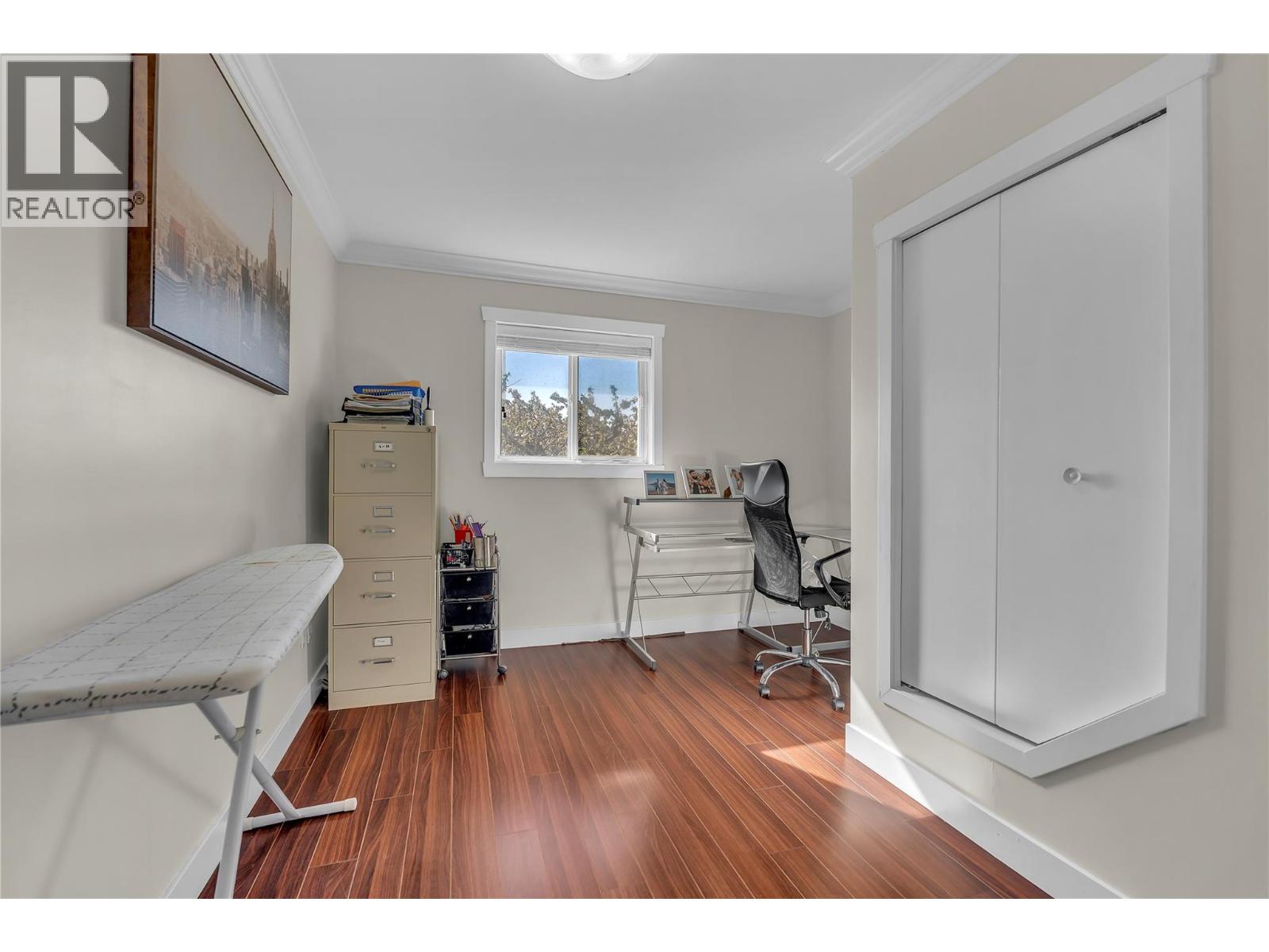 9820 Rippen Avenue Property Photo 19