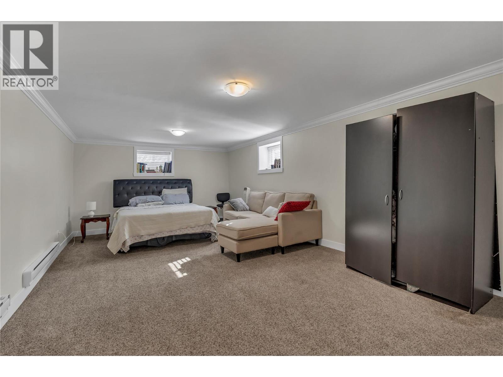 9820 Rippen Avenue Property Photo 32