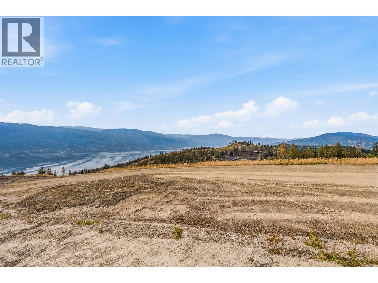 10388 Beacon Hill Drive Property Photo 10