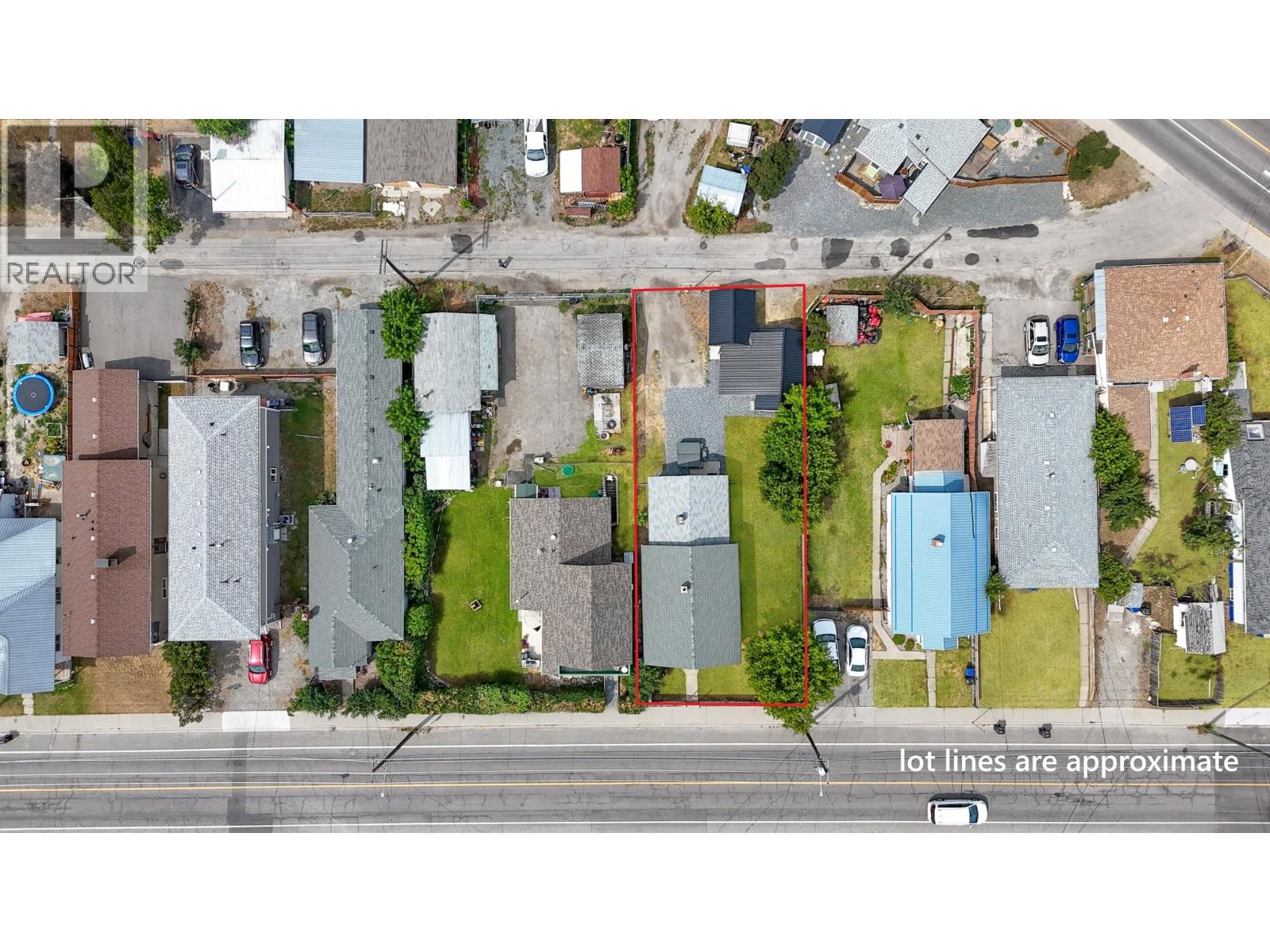 225 14 Avenue N Property Photo 4