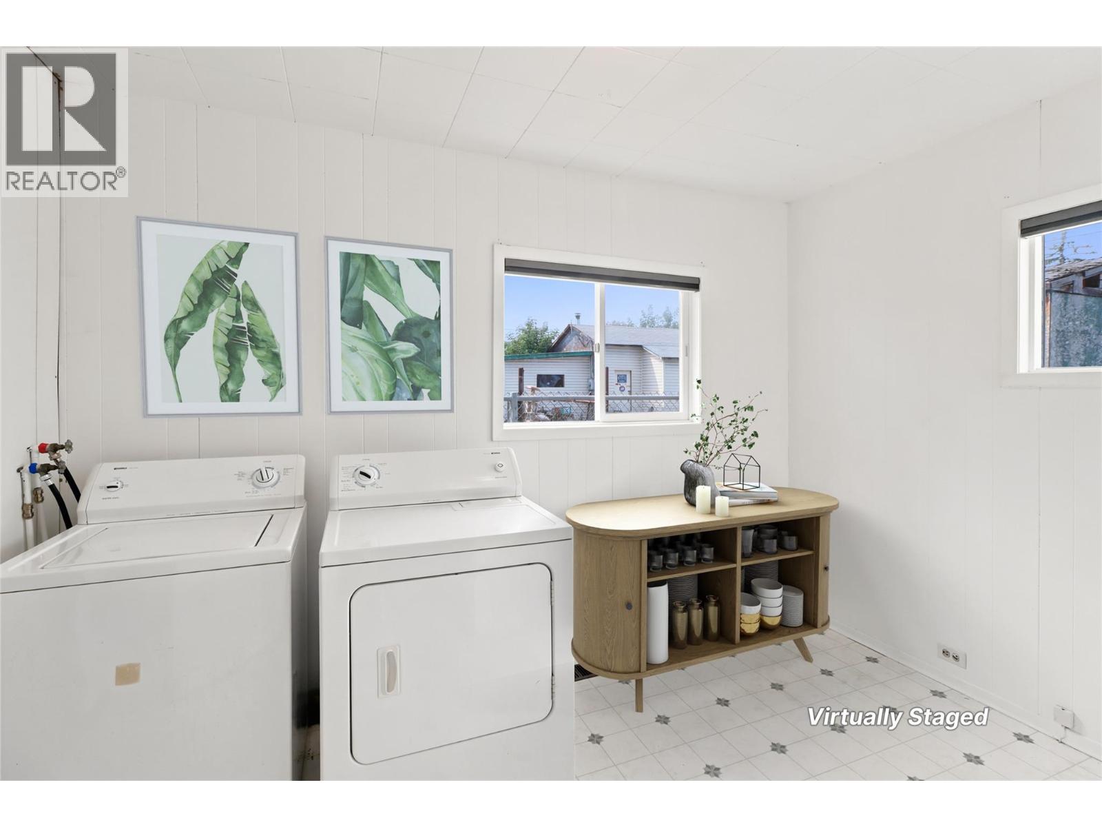225 14 Avenue N Property Photo 25