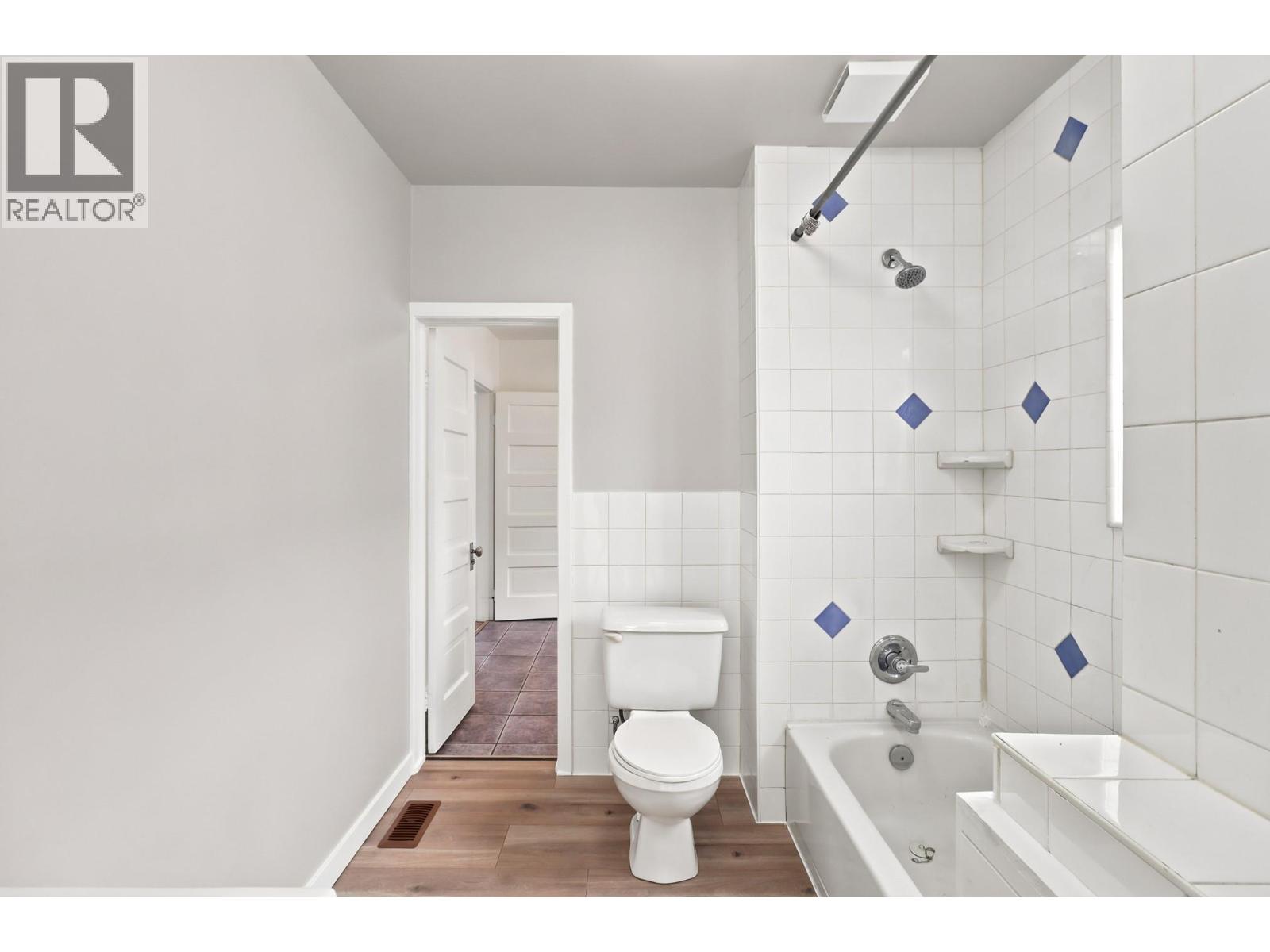 225 14 Avenue N Property Photo 29