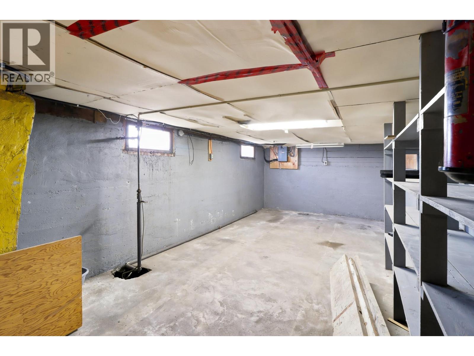 225 14 Avenue N Property Photo 30
