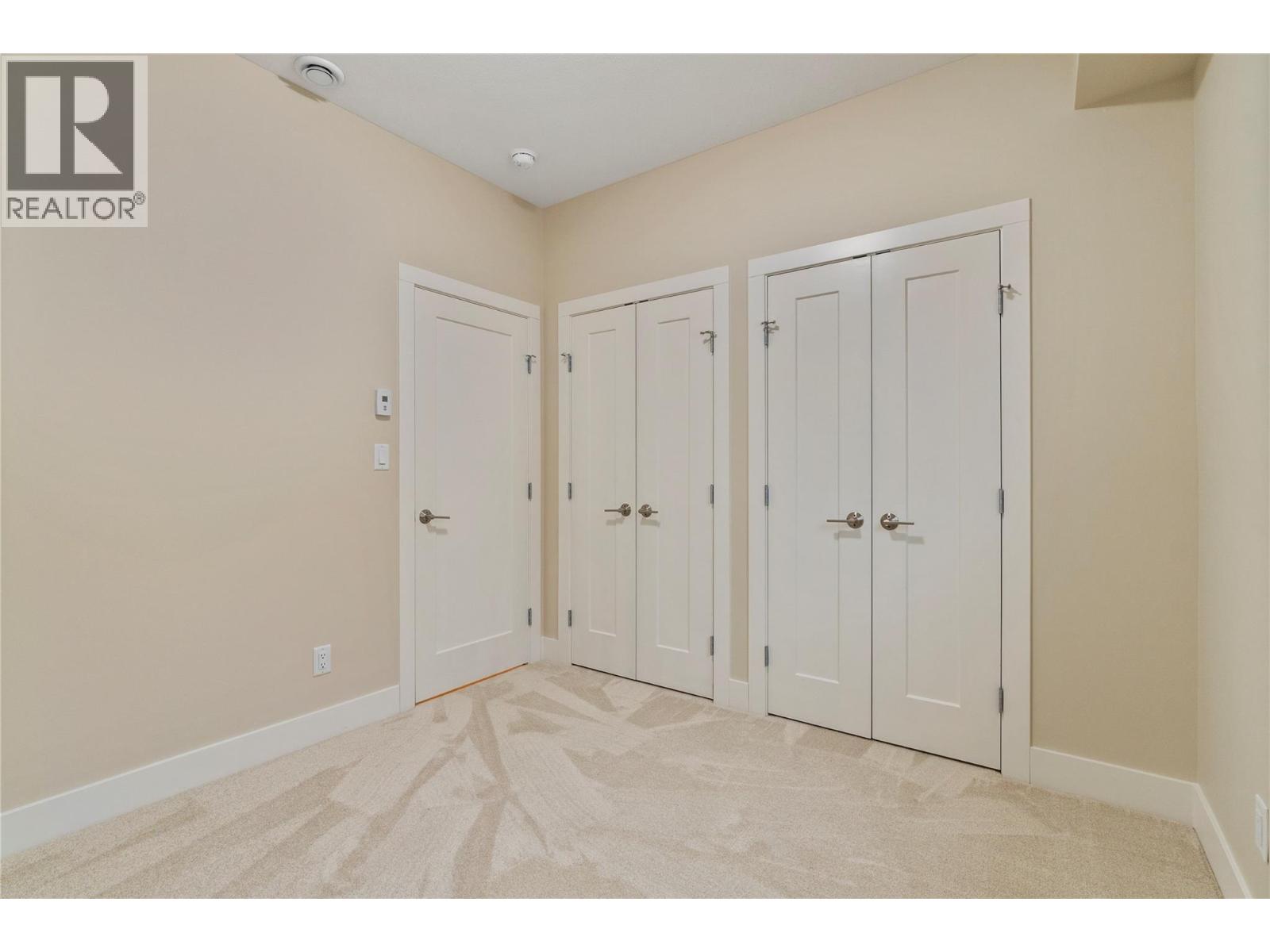 2251 14 Avenue Se Property Photo 37