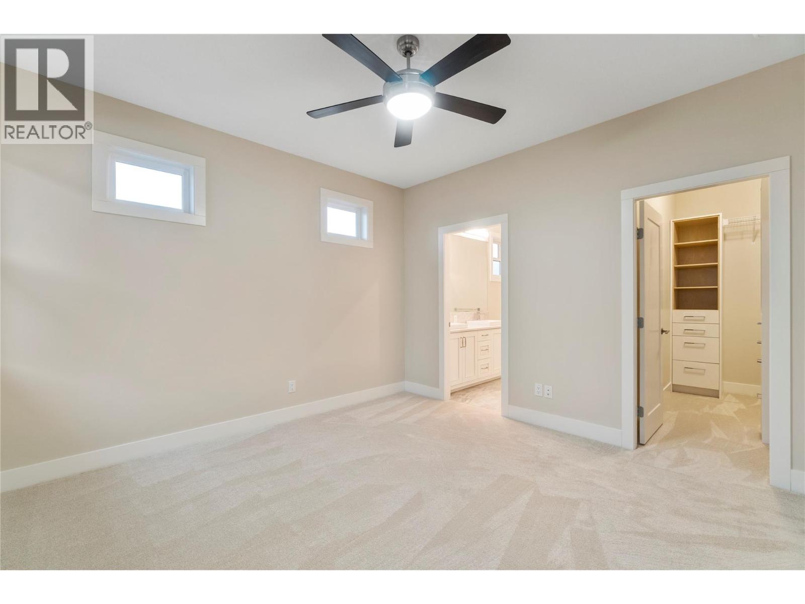 2251 14 Avenue Se Property Photo 42