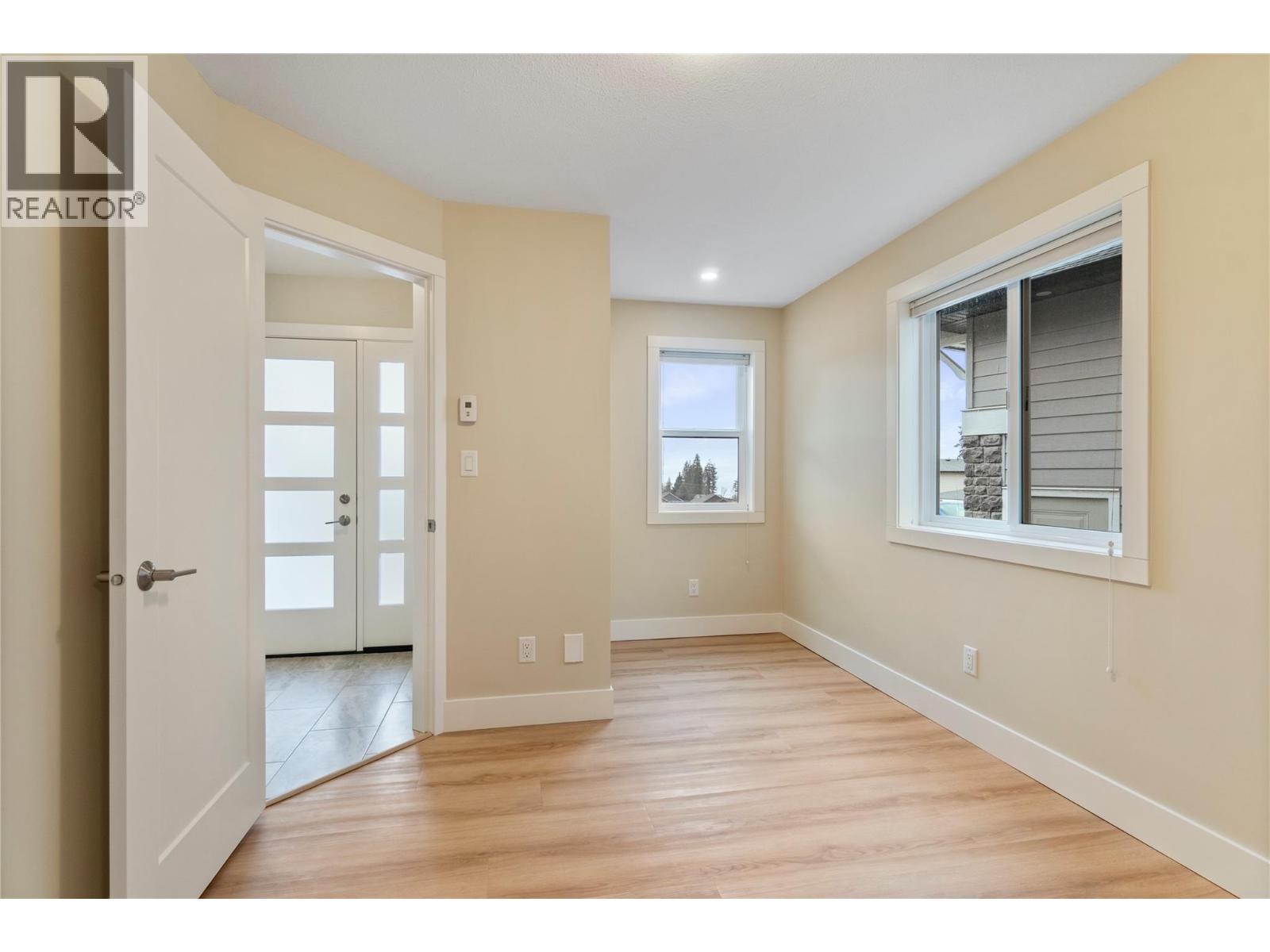 2251 14 Avenue Se Property Photo 53