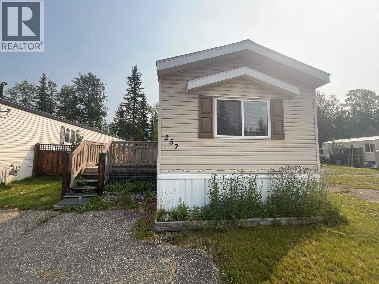 257 Steeprock Close Property Photo 1