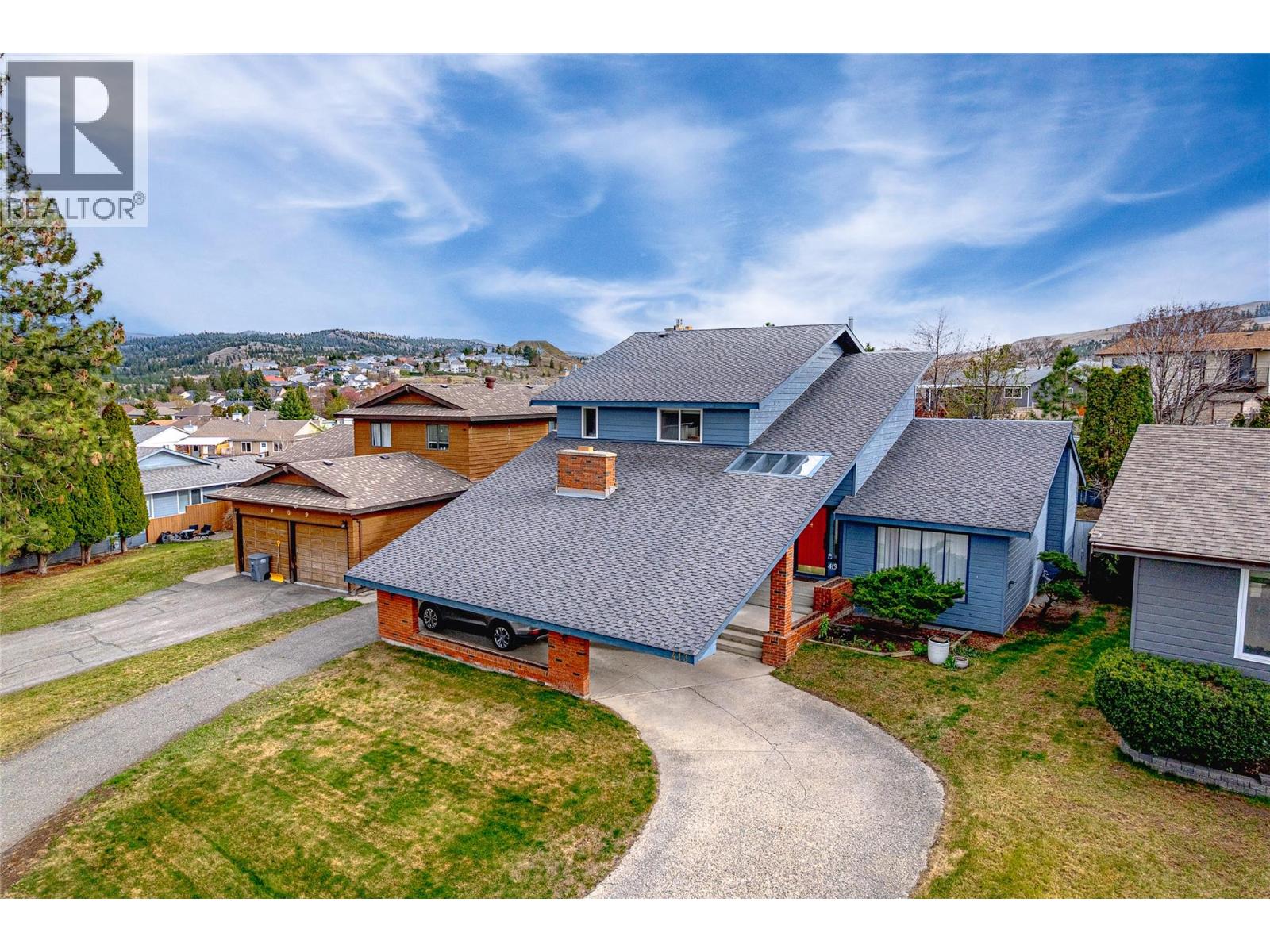413 Robson Drive Property Photo 1