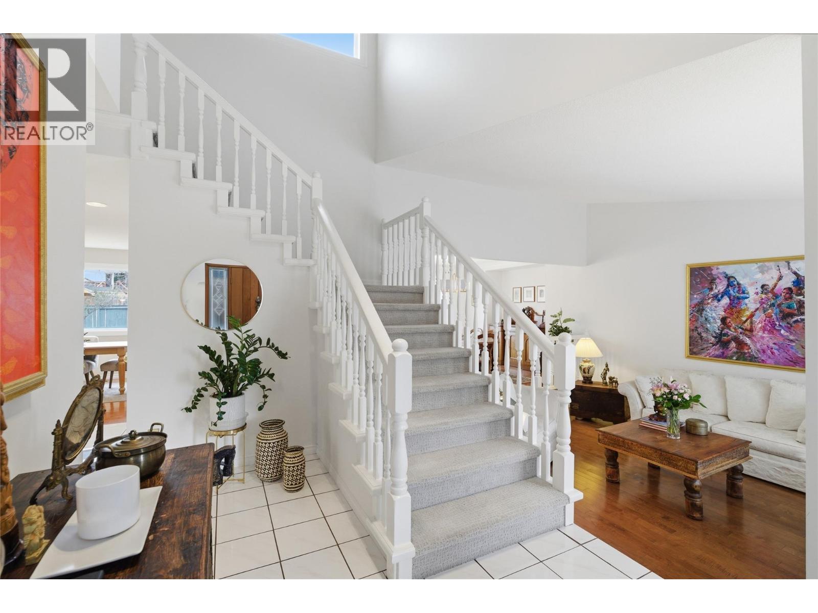 413 Robson Drive Property Photo 5