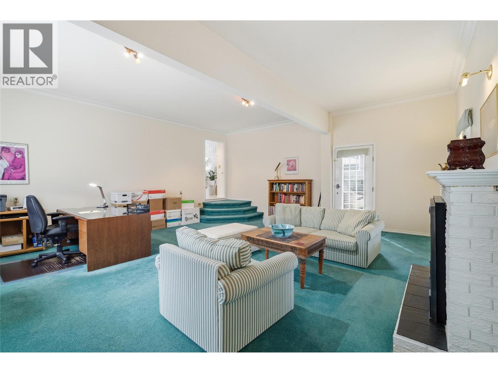 413 Robson Drive Property Photo 34
