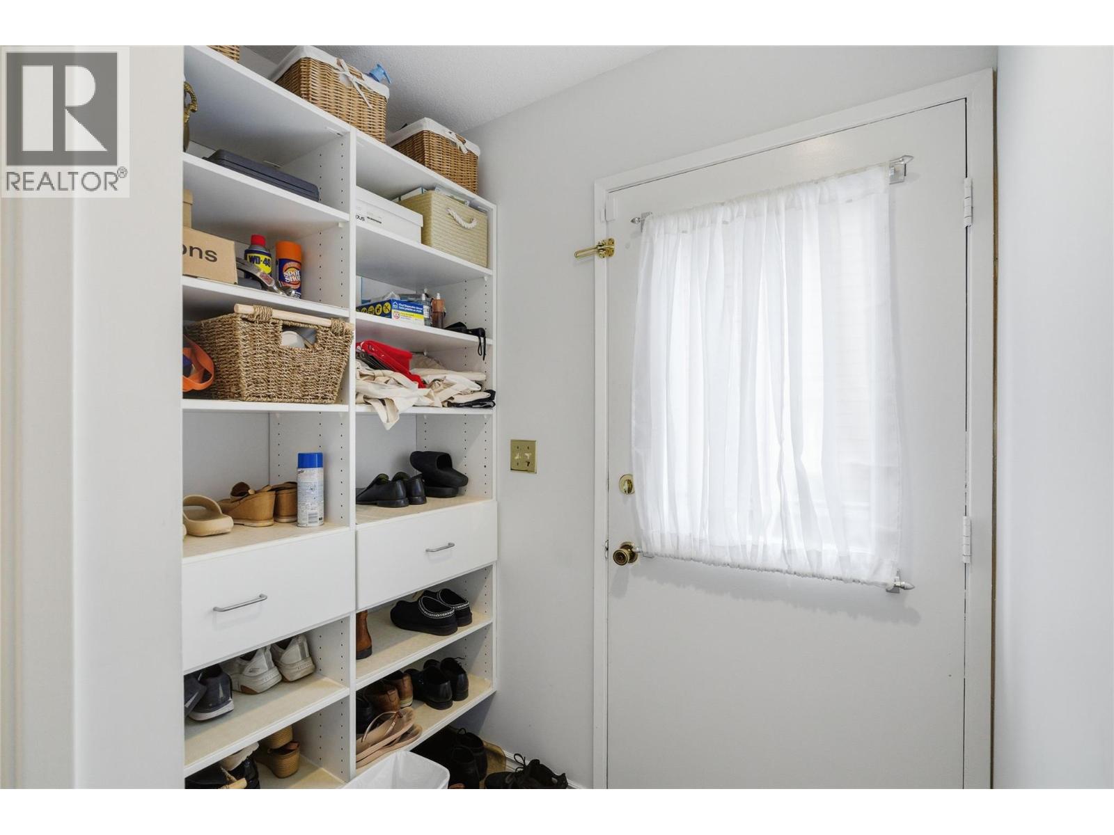 413 Robson Drive Property Photo 38