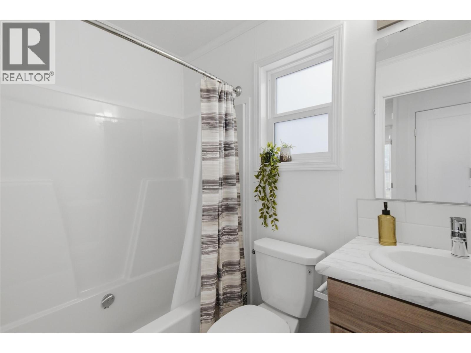 235 Aylmer Road Unit# 30 Lot# 30 Property Photo 12
