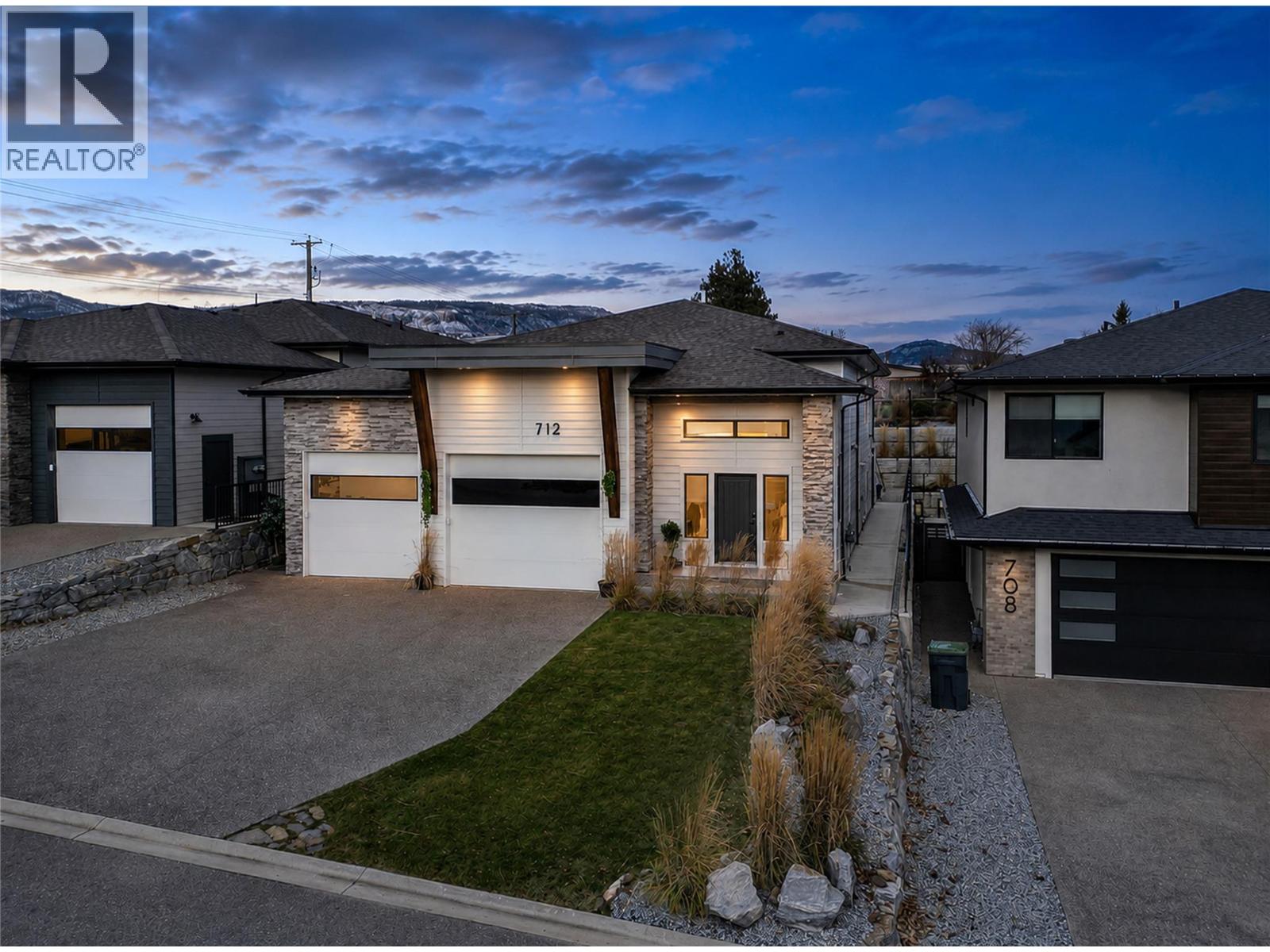 712 Lake Court