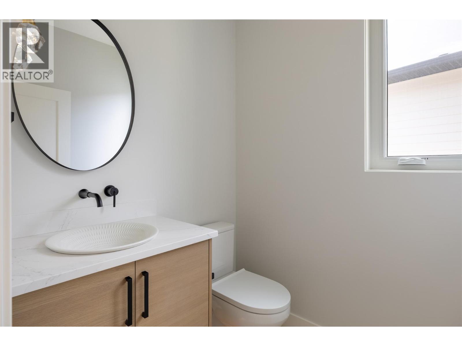8828 Oxford Road Property Photo 25