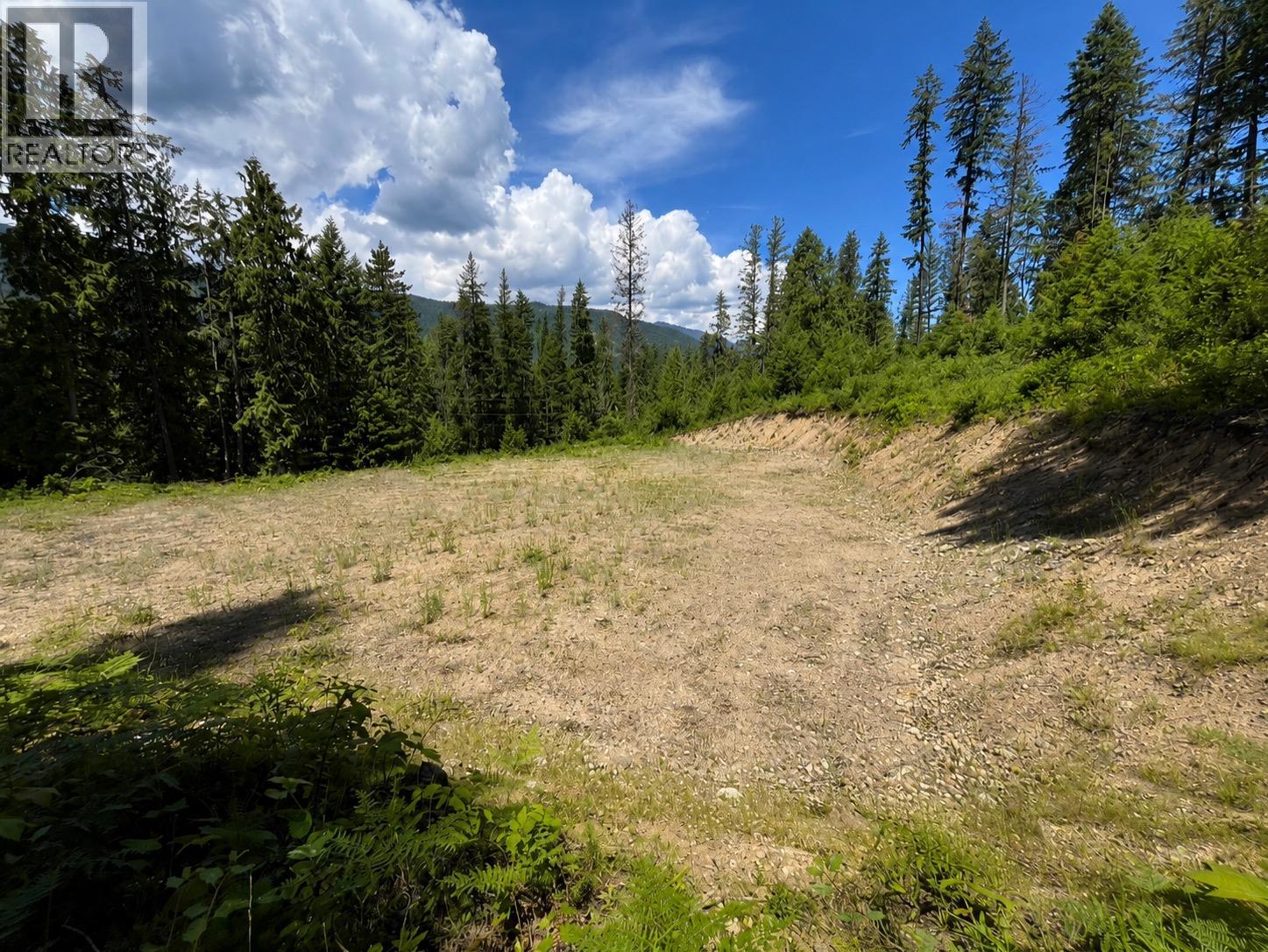 7498 Highway 6 Property Photo 5