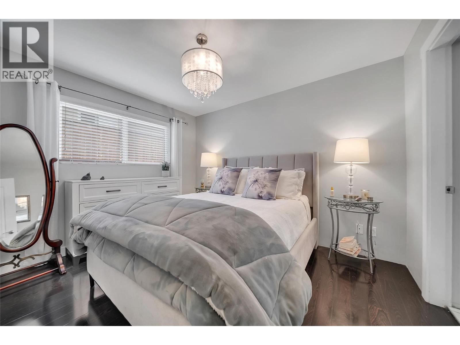 1366 Ridgedale Avenue Property Photo 18