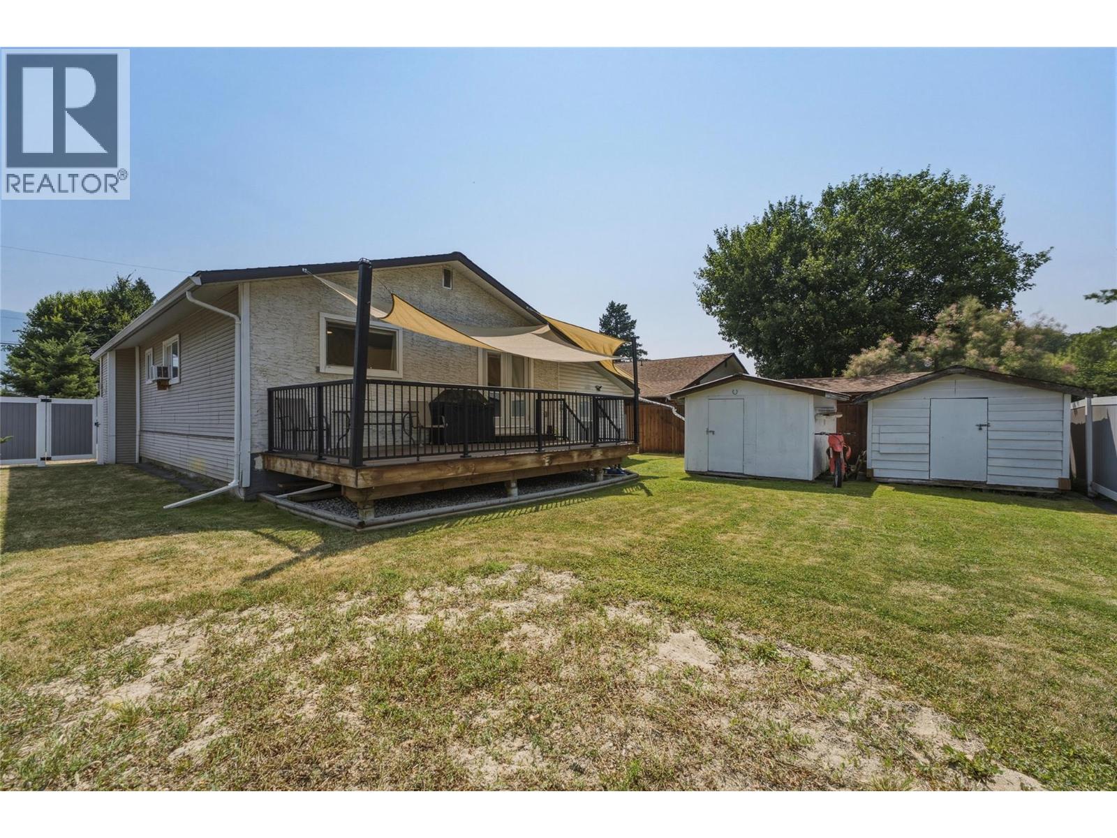 3343 Belaire Drive Property Photo 2
