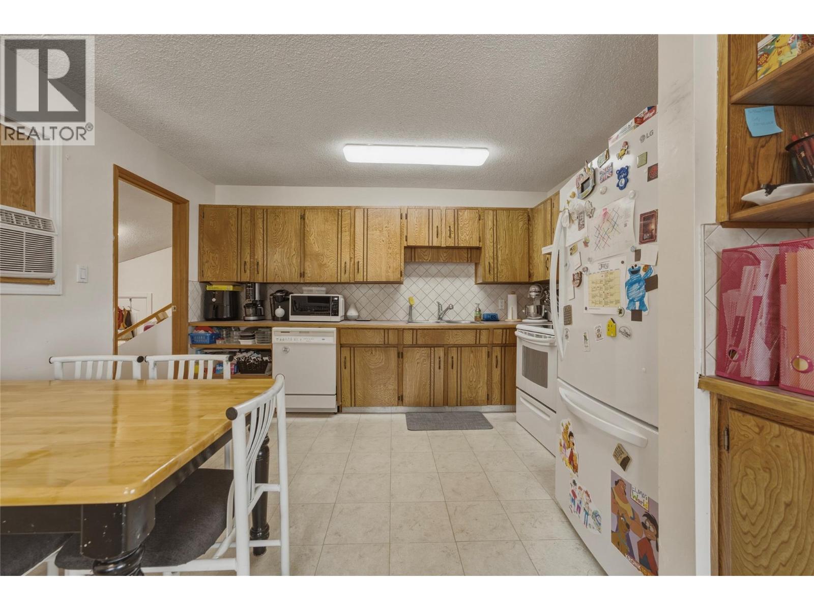 3343 Belaire Drive Property Photo 5