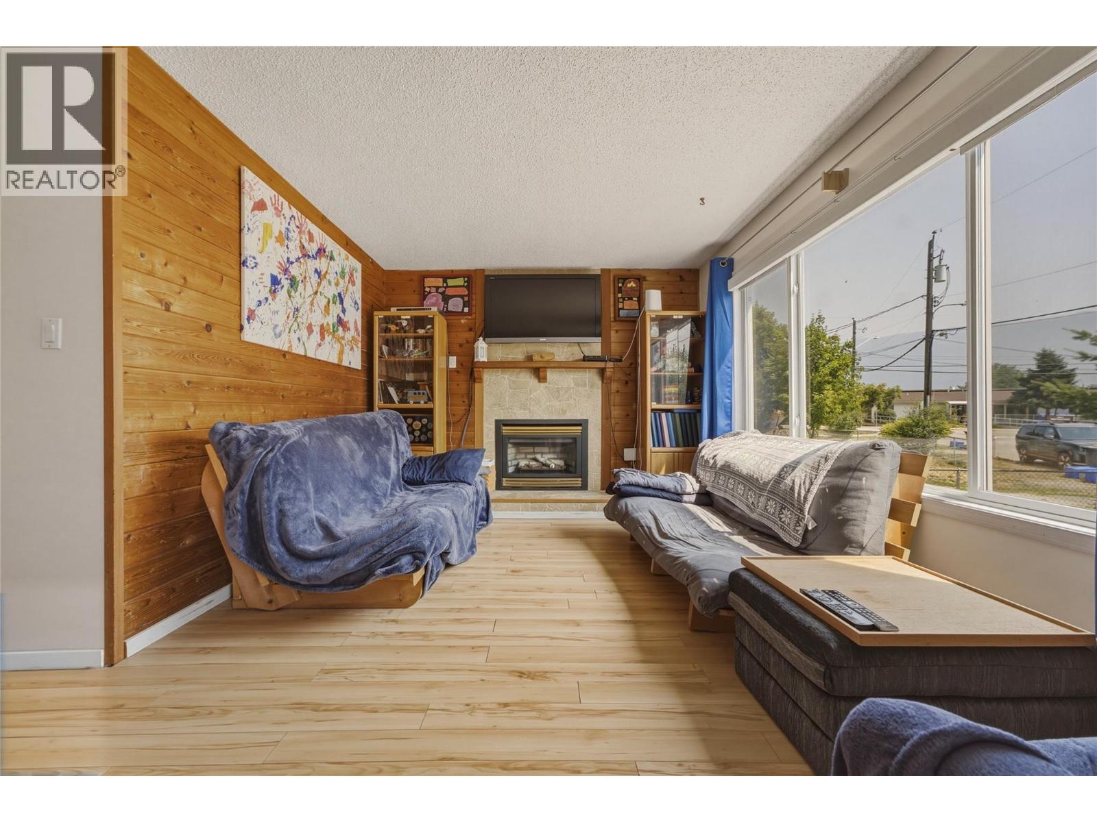 3343 Belaire Drive Property Photo 10