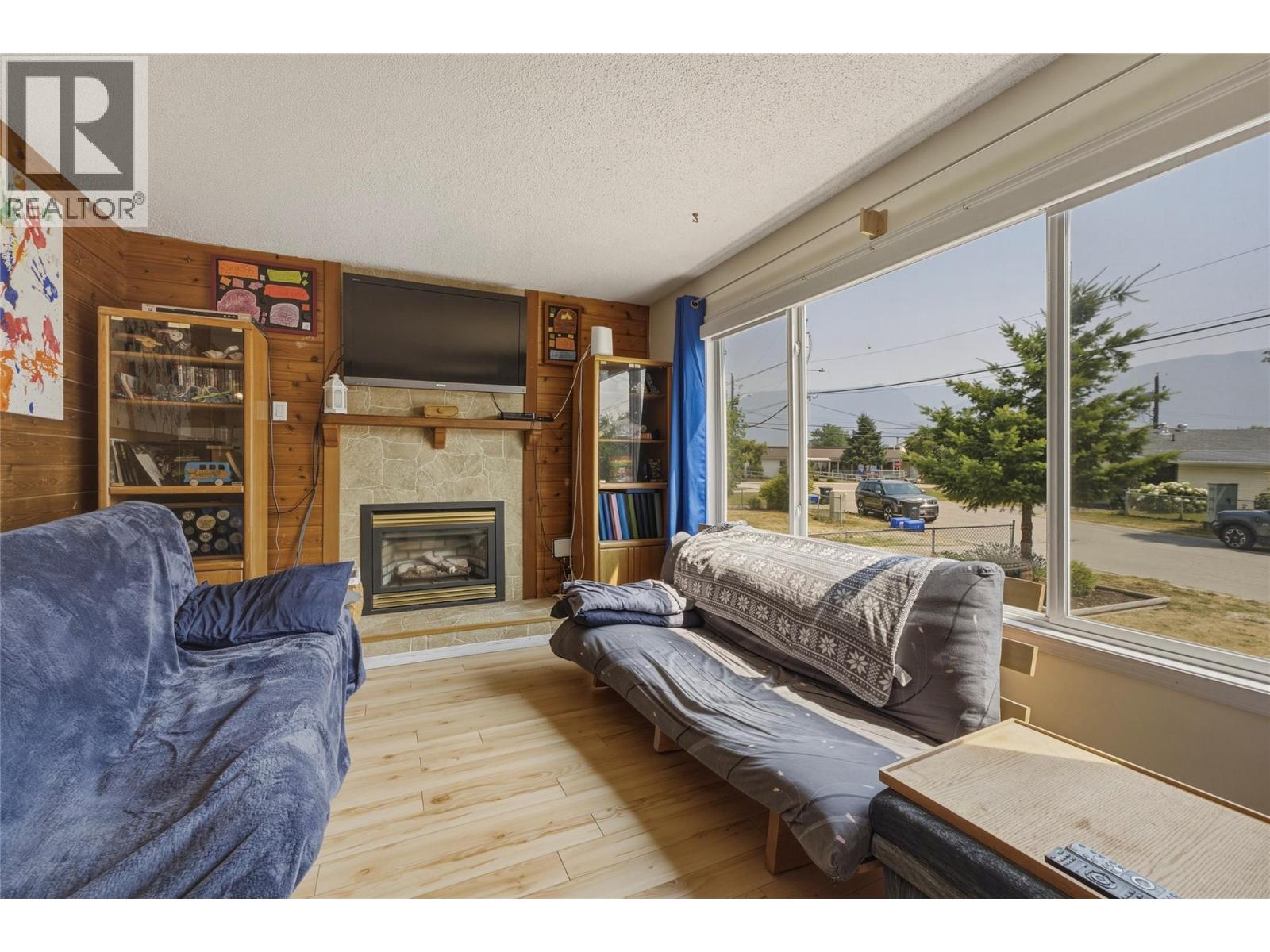 3343 Belaire Drive Property Photo 11