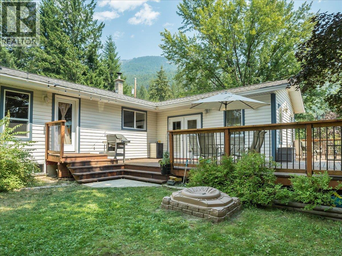 2451 Cunningham Road Property Photo 1