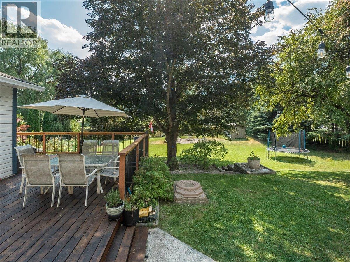 2451 Cunningham Road Property Photo 3
