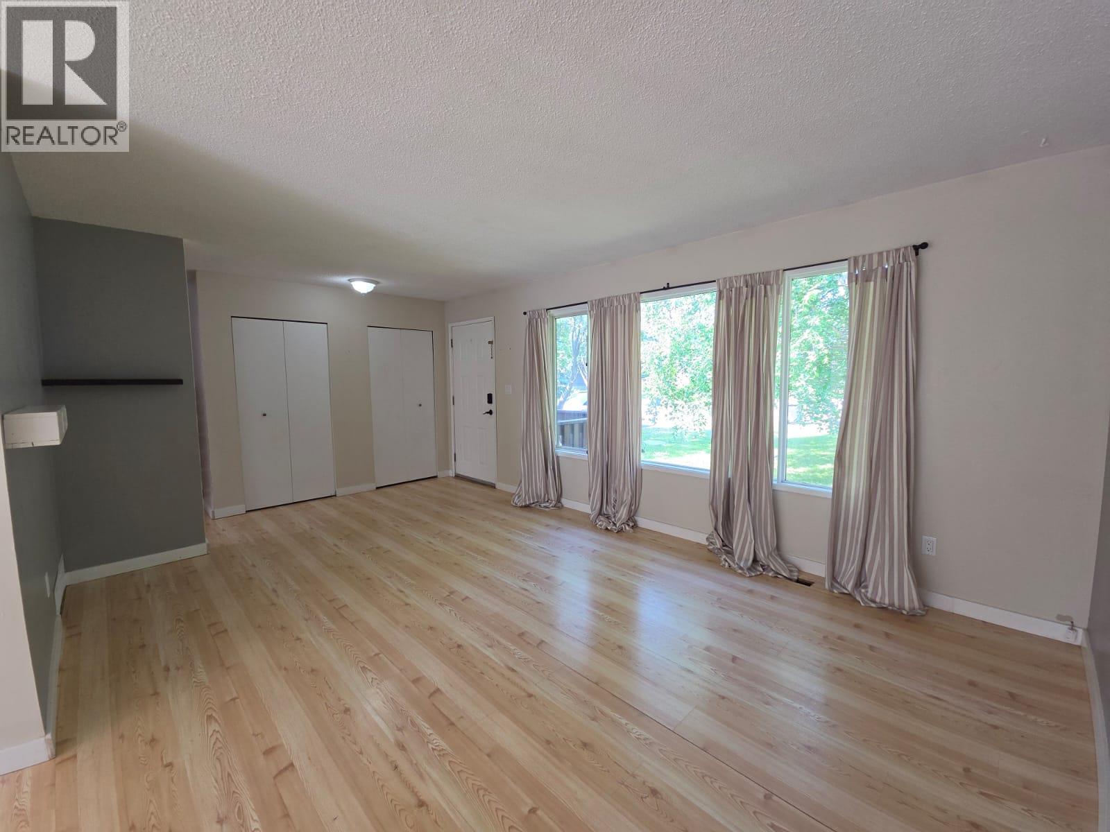 4720 Centurion Crescent Ne Property Photo 3