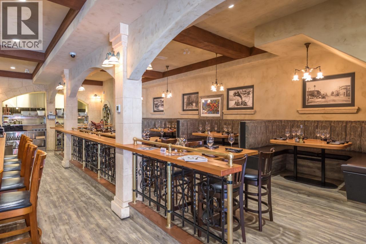 412 Main Street Property Photo 10