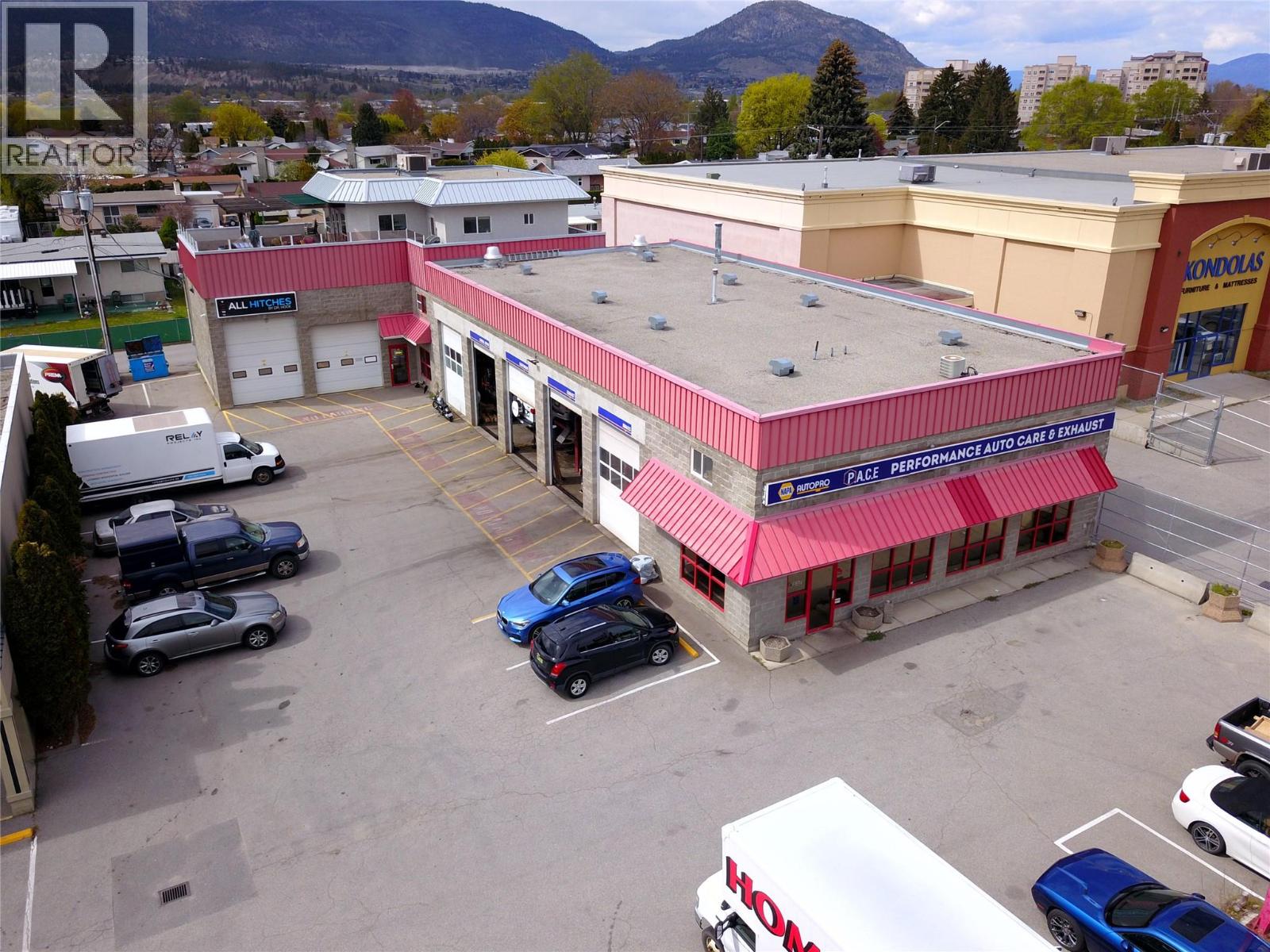2595 Skaha Lake Road