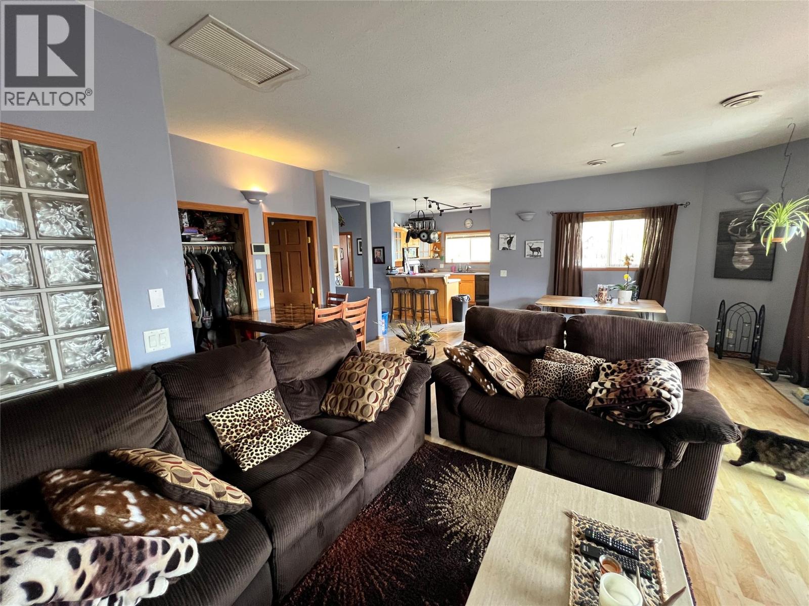 2595 Skaha Lake Road Property Photo 13